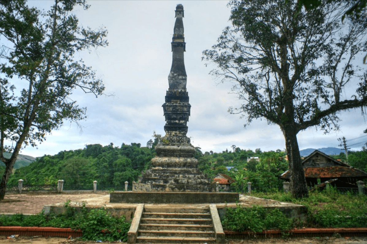 Tháp Mường Luân - công trình cho thấy tính nghĩa giữa hai nước Việt - Lào